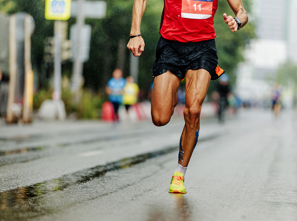 Marathon runner running.